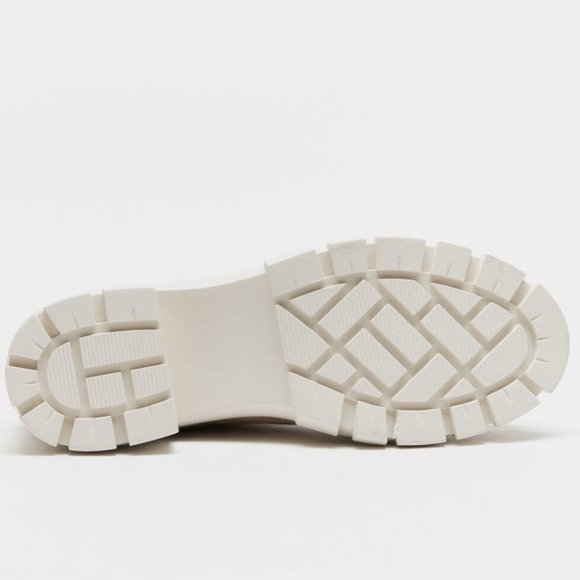 New Clay Chelsea Elastic Chunky Lug Sole Ankle Boots.Booties - Picture 3 of 3